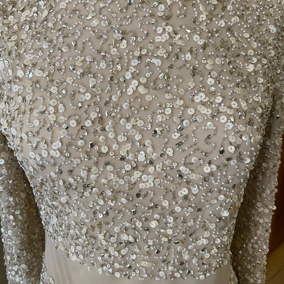 Gorgeous sequins dress - Picture 6 of 8